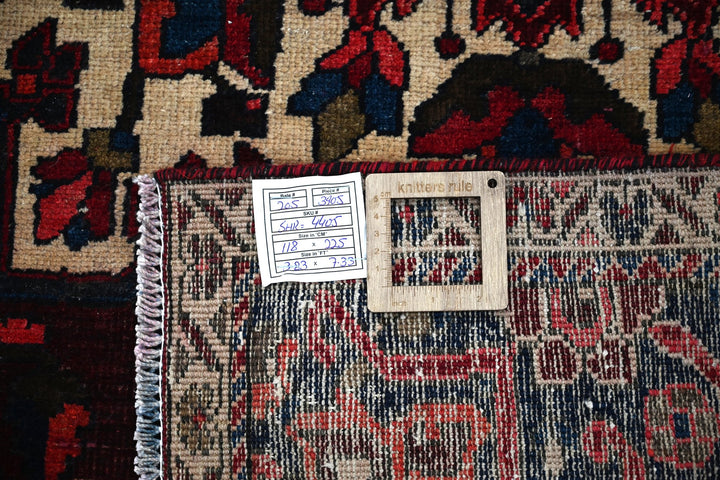 red Medium rug 3' 10" x 7' 5"