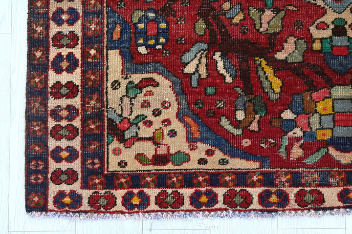 red Medium rug 4' 8" x 6' 7"