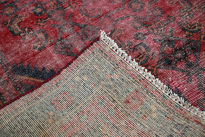 Medium rug 4' 0" x 6' 8"