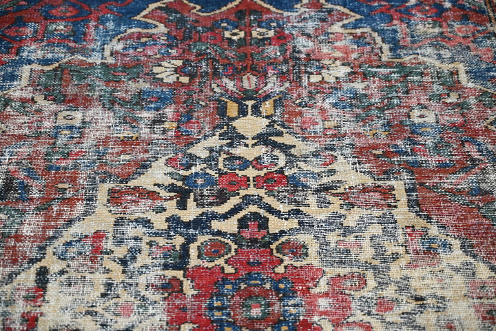 brown Accent rug 4' 0" x 5' 10"