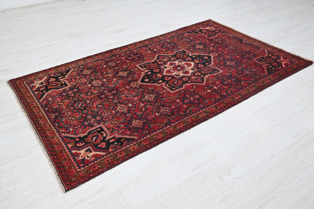 red Medium rug 3' 10" x 7' 0"