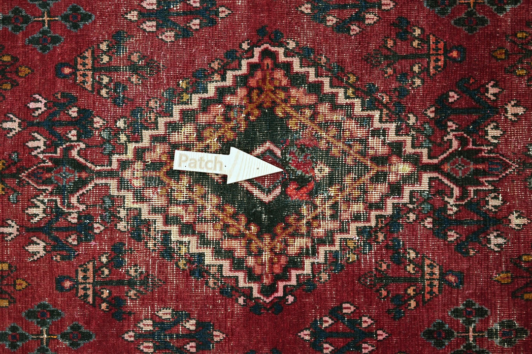 red Medium rug 4' 2" x 6' 7"