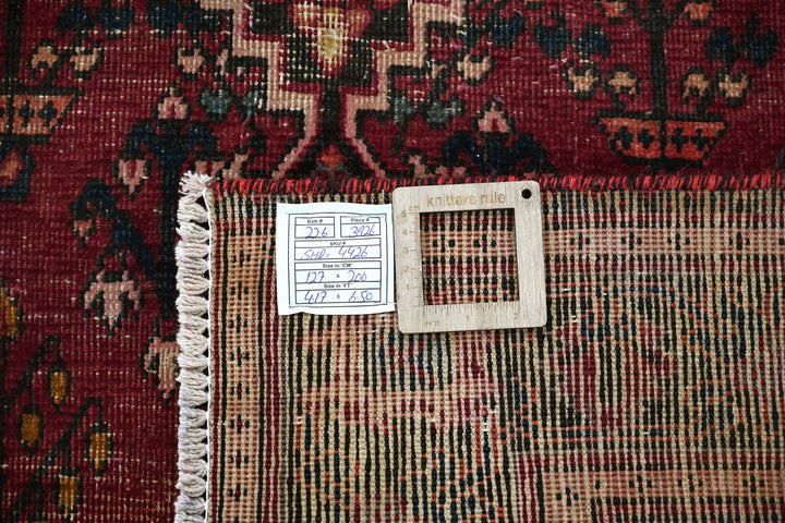 red Medium rug 4' 2" x 6' 7"