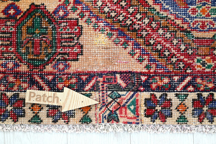 red Medium rug 4' 7" x 6' 0"