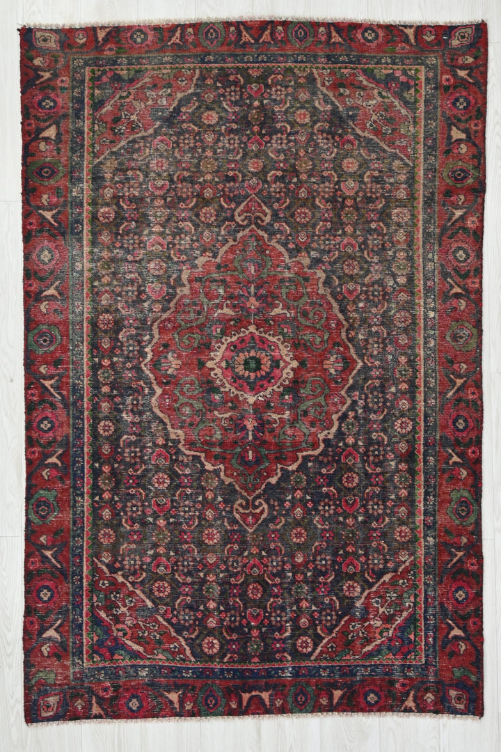 blue Accent rug 3' 10" x 6' 3"