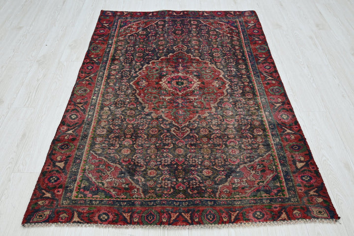 blue Accent rug 3' 10" x 6' 3"