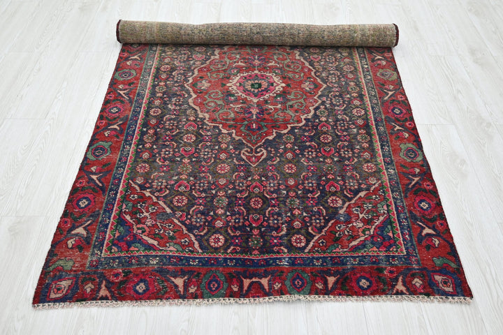 blue Accent rug 3' 10" x 6' 3"