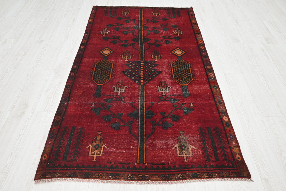red Medium rug 3' 8" x 7' 1"