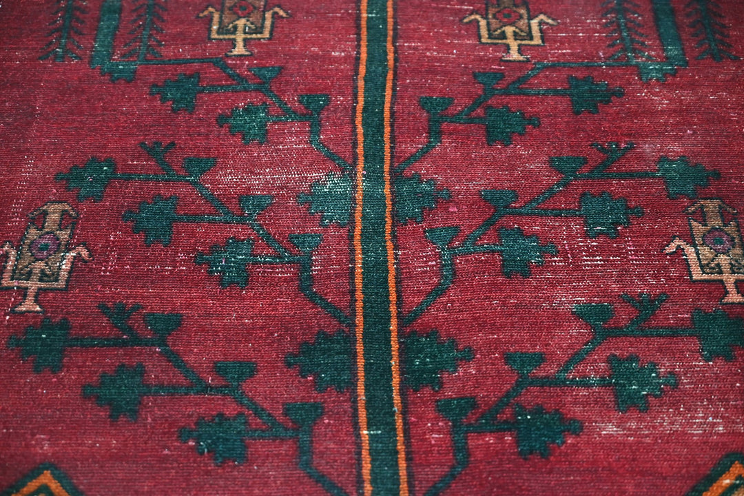 red Medium rug 3' 8" x 7' 1"