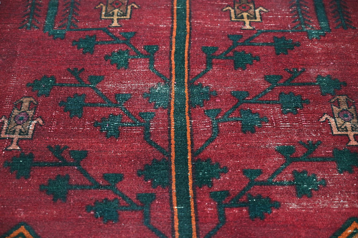 red Medium rug 3' 8" x 7' 1"
