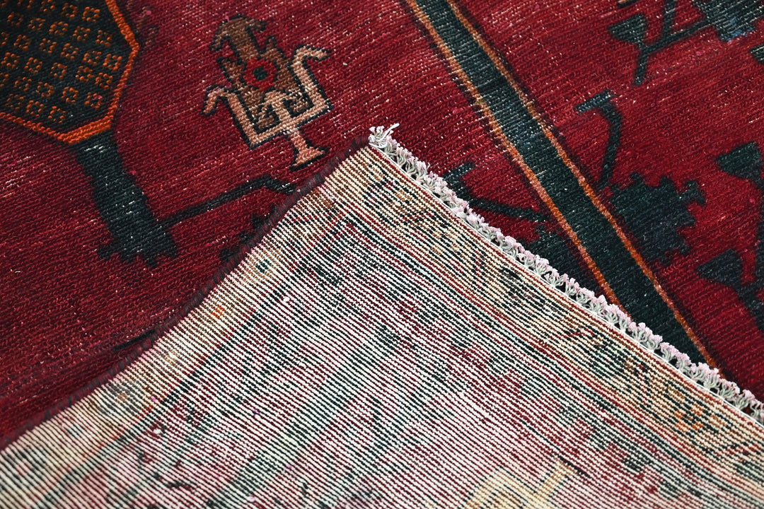 red Medium rug 3' 8" x 7' 1"