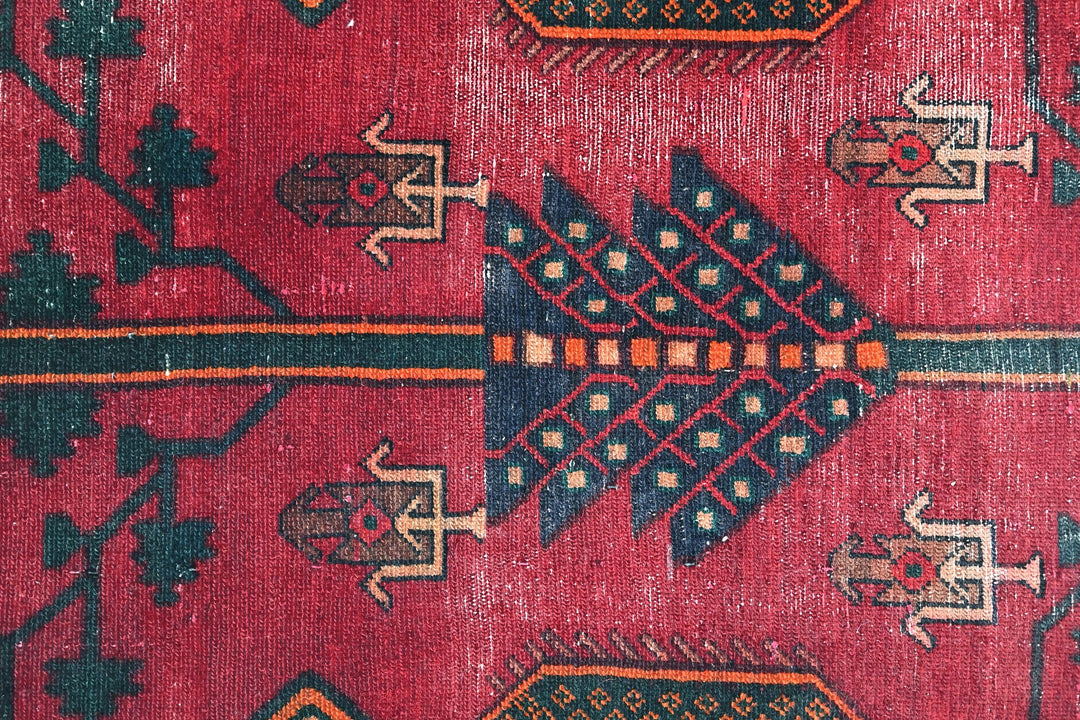red Medium rug 3' 8" x 7' 1"
