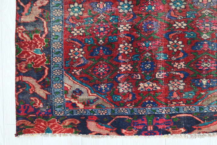 red Accent rug 3' 4" x 6' 0"