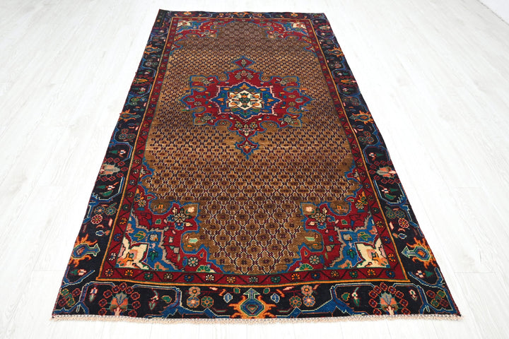 brown Medium rug 4' 6" x 9' 0"