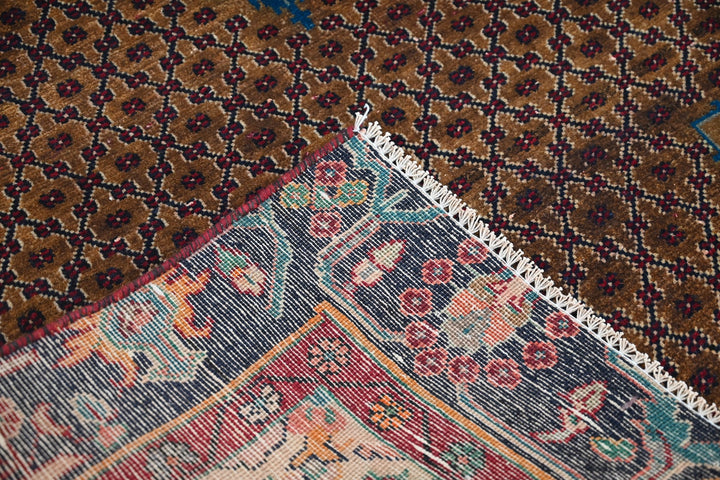 brown Medium rug 4' 6" x 9' 0"