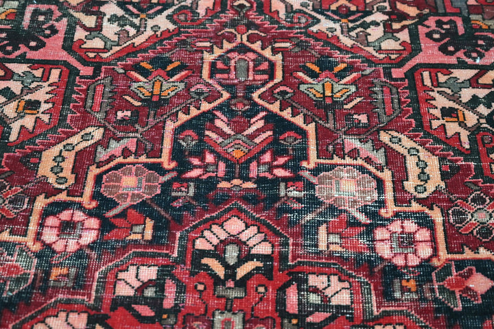 red Medium rug 4' 11" x 6' 7"