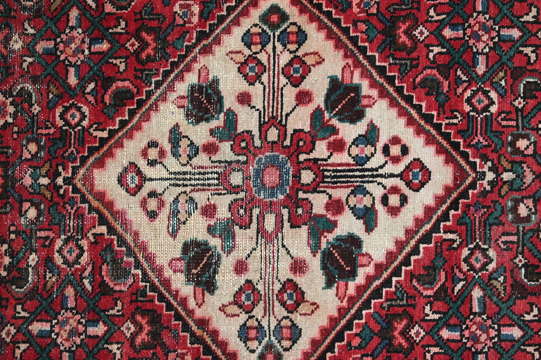 red Large rug 5' 0" x 9' 11"