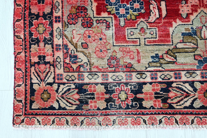 red Medium rug 5' 1" x 6' 5"