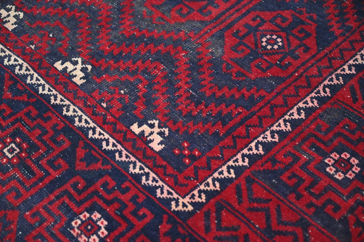 red Runner rug 4' 3" x 10' 10"