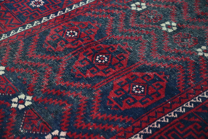 red Runner rug 4' 3" x 10' 10"