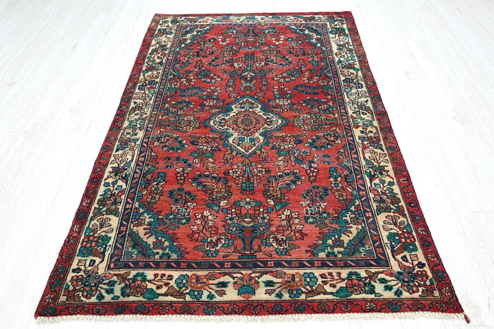 red Medium rug 4' 3" x 7' 3"