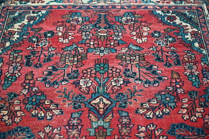 red Medium rug 4' 3" x 7' 3"