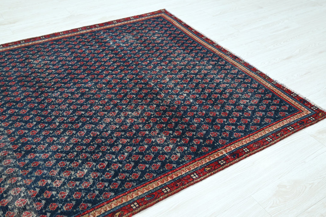 blue Medium rug 5' 2" x 6' 6"