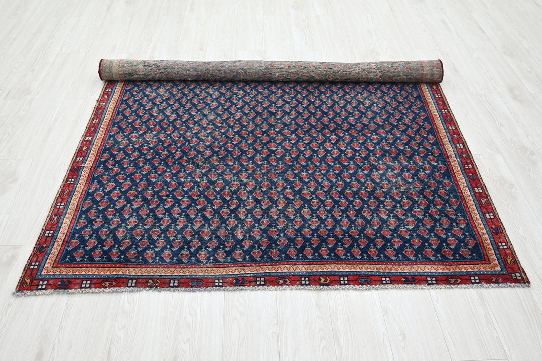 blue Medium rug 5' 2" x 6' 6"