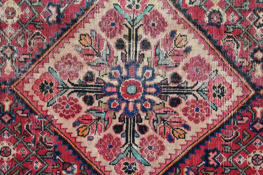 red Large rug 5' 5" x 10' 5"