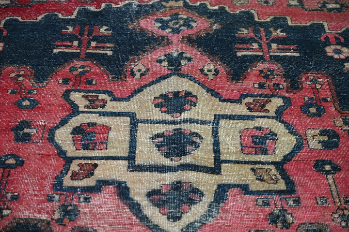 red Medium rug 6' 1" x 9' 4"