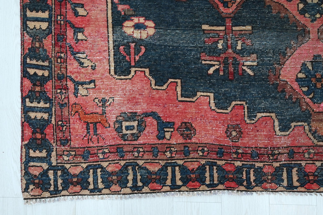 red Medium rug 6' 1" x 9' 4"