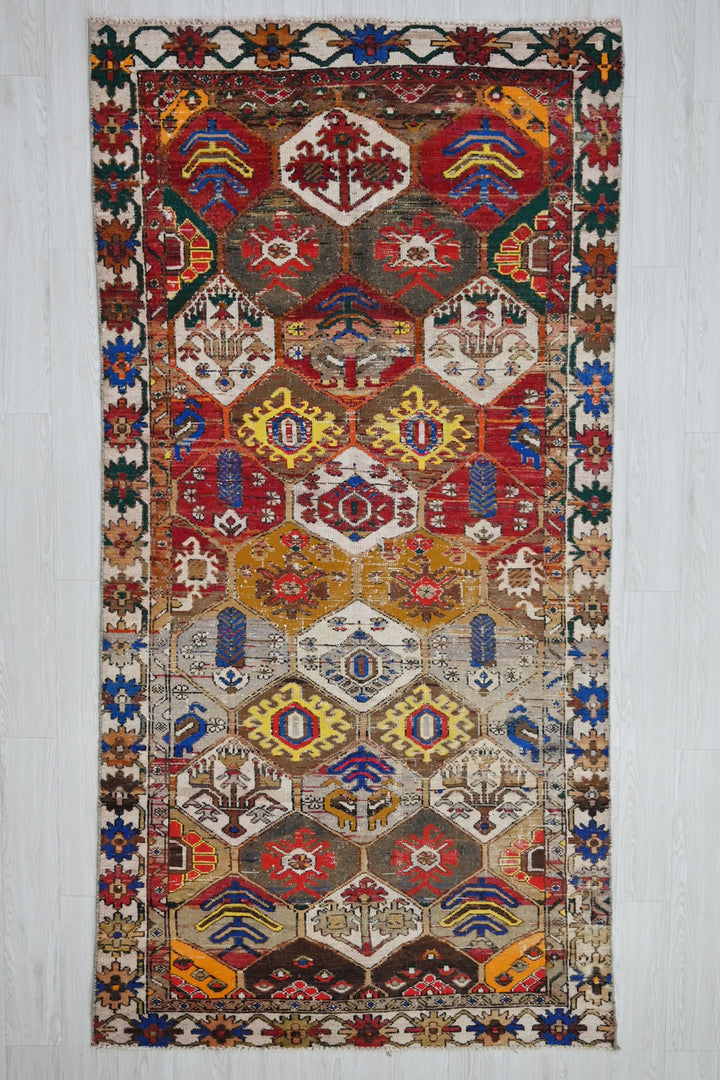 brown Runner rug 4' 6" x 9' 6"