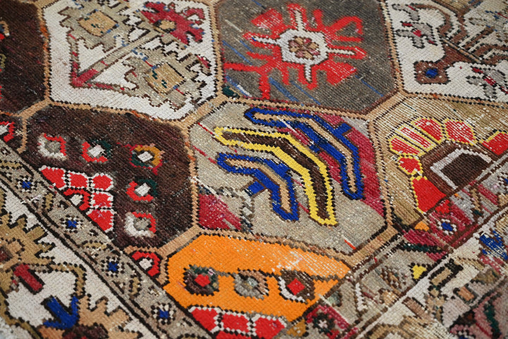 brown Runner rug 4' 6" x 9' 6"