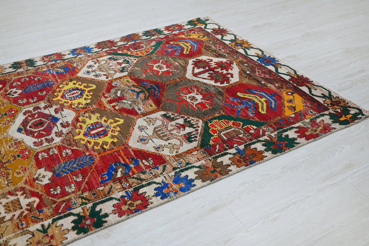 brown Runner rug 4' 6" x 9' 6"