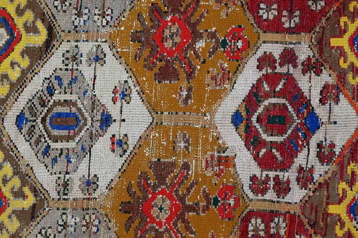 brown Runner rug 4' 6" x 9' 6"