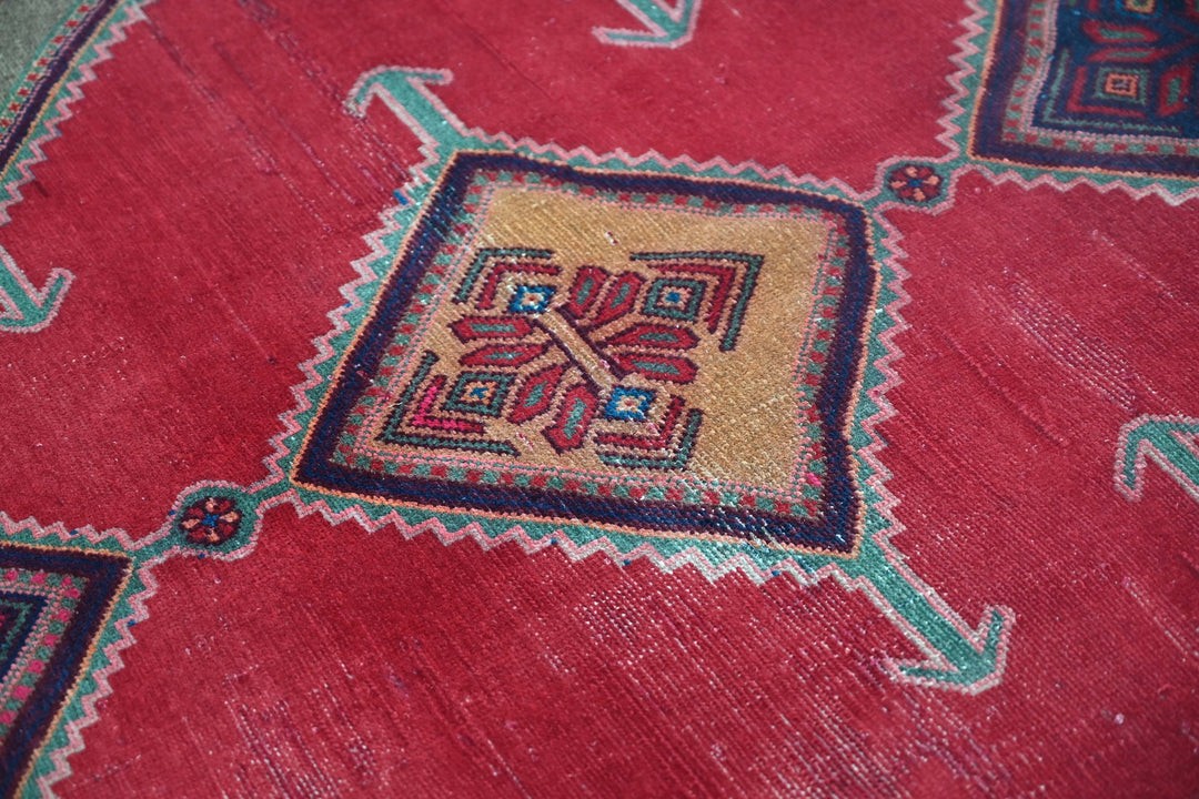 red Medium rug 4' 8" x 8' 6"
