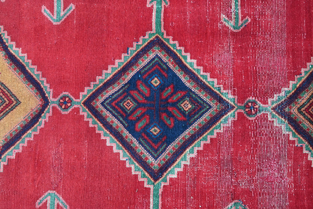 red Medium rug 4' 8" x 8' 6"