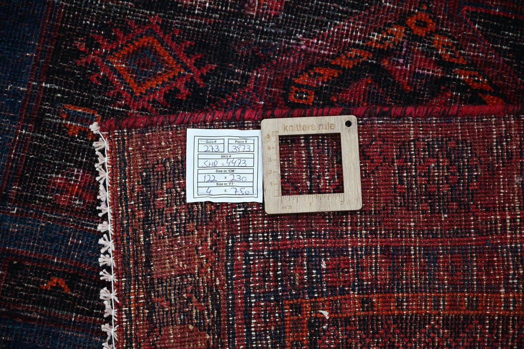 red Medium rug 4' 0" x 7' 7"