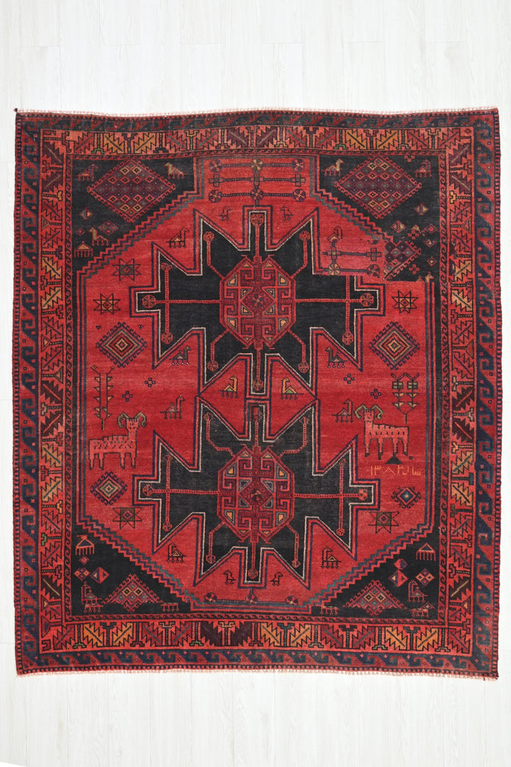 red Medium rug 5' 10" x 6' 11"