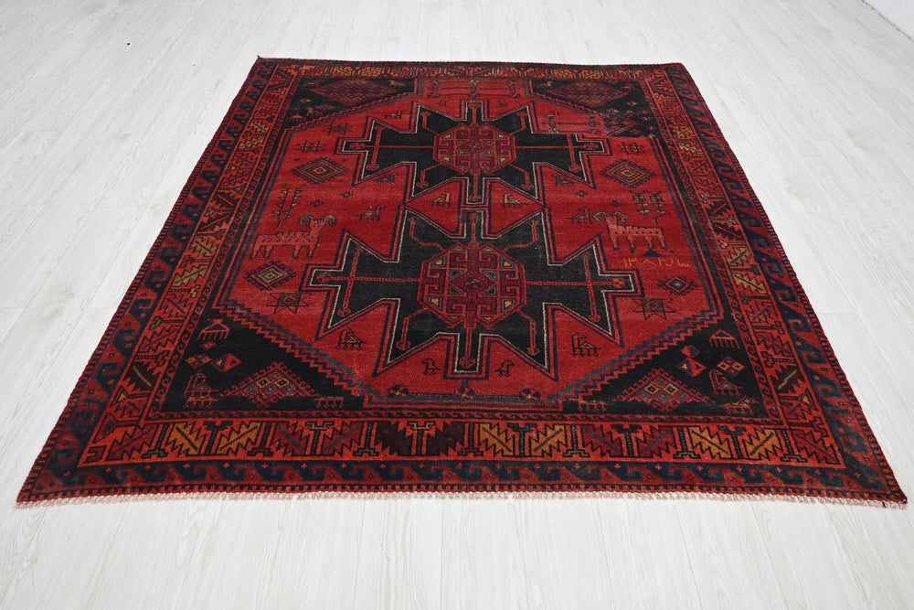 red Medium rug 5' 10" x 6' 11"