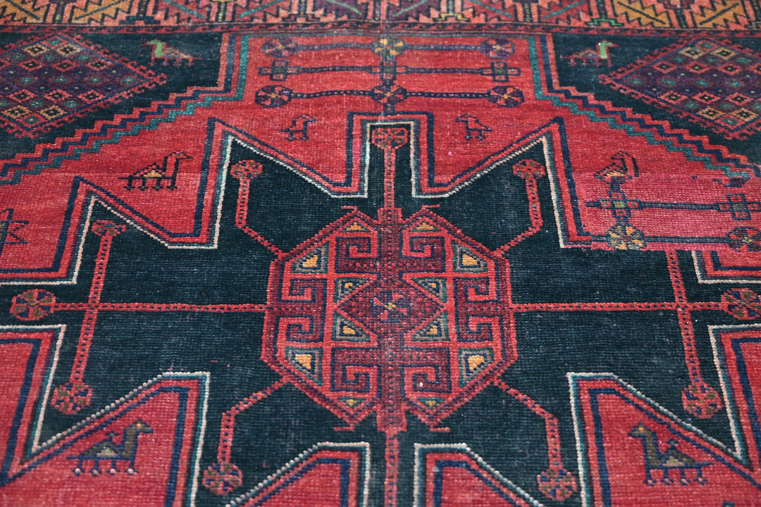 red Medium rug 5' 10" x 6' 11"