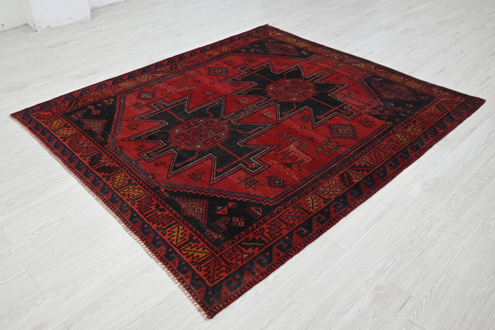 red Medium rug 5' 10" x 6' 11"