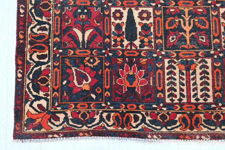 red Large rug 5' 0" x 9' 6"