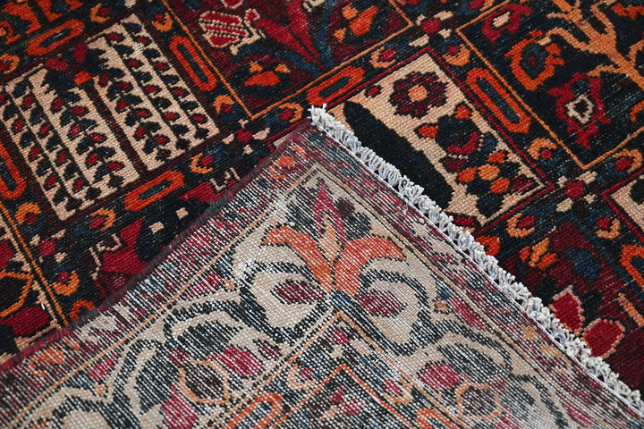 red Large rug 5' 0" x 9' 6"