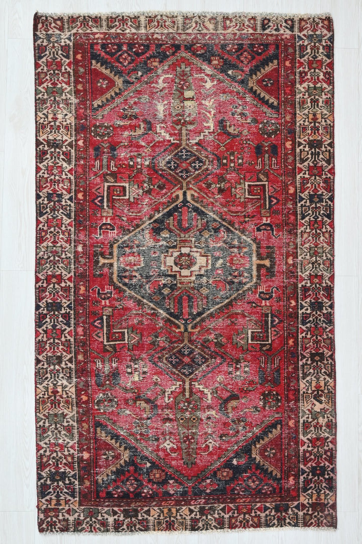 red Medium rug 3' 9" x 6' 7"