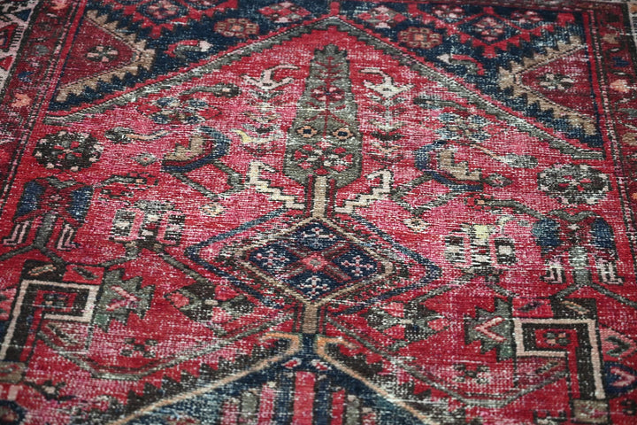 red Medium rug 3' 9" x 6' 7"
