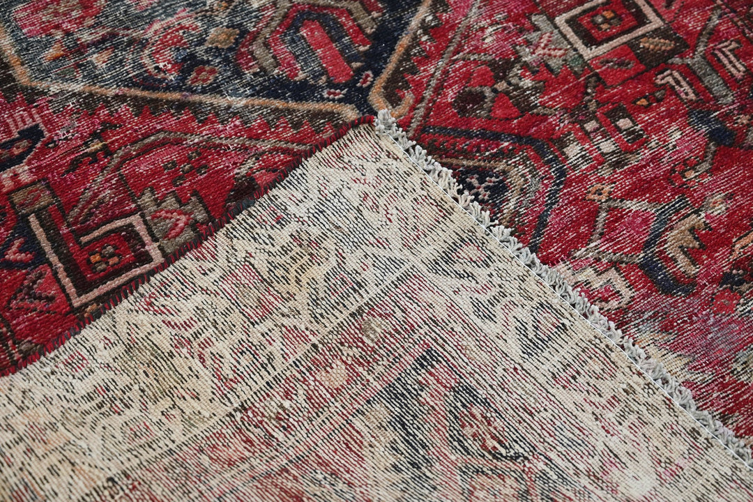 red Medium rug 3' 9" x 6' 7"