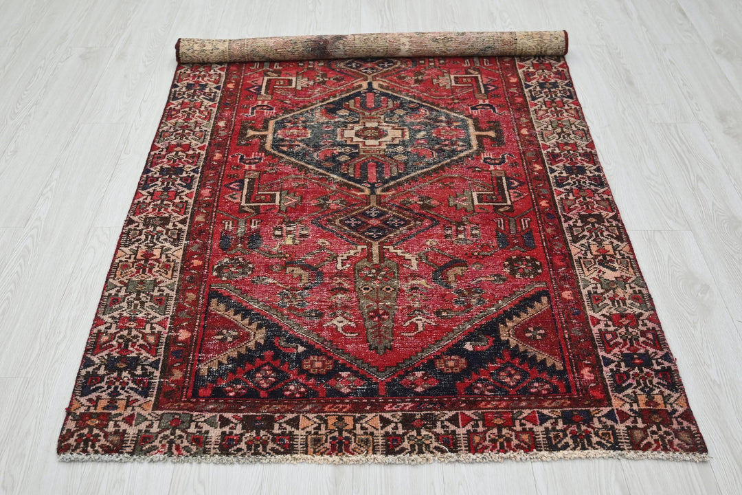 red Medium rug 3' 9" x 6' 7"