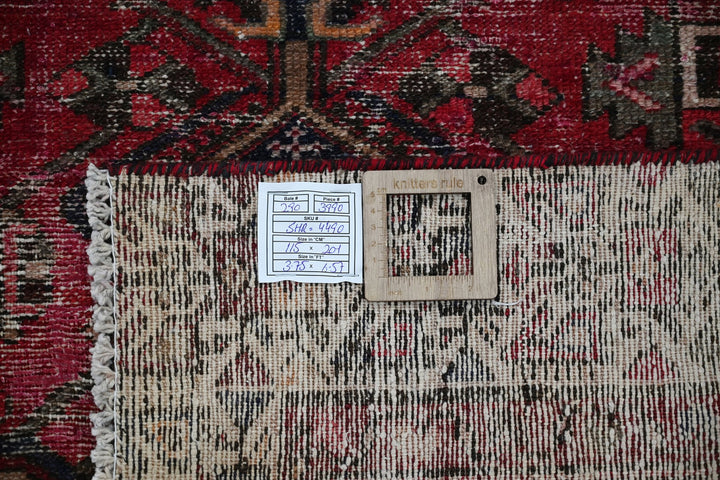 red Medium rug 3' 9" x 6' 7"