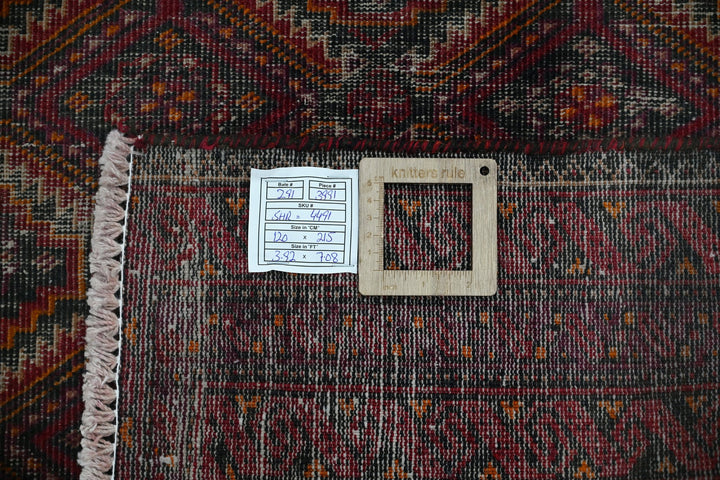 red Medium rug 3' 11" x 7' 1"